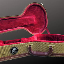 Load image into Gallery viewer, DUKE10-V3 Banjo Ukulele [PRE-ORDER] | Hard Case | Worth Brown Strings