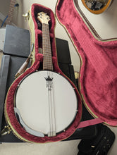 Load image into Gallery viewer, "Not Quite Perfect" DUKE10-V3 Banjolele | Tweed Case [206045-40]